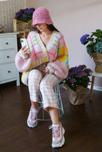 Load image into Gallery viewer, Alice Hand Knit Soft Chunky Cardigan